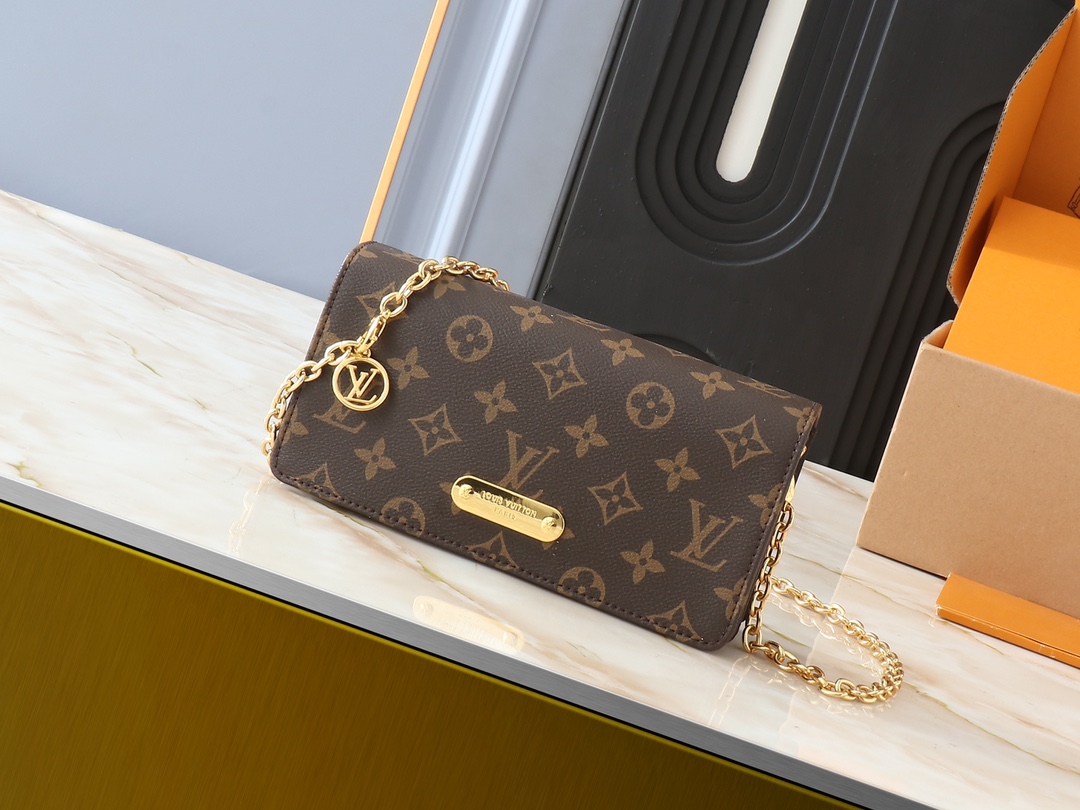 Louis Vuitton LV Classic Handbag Premium Canvas Model M82085 Gift Box Included Elegant Look Designer Bag